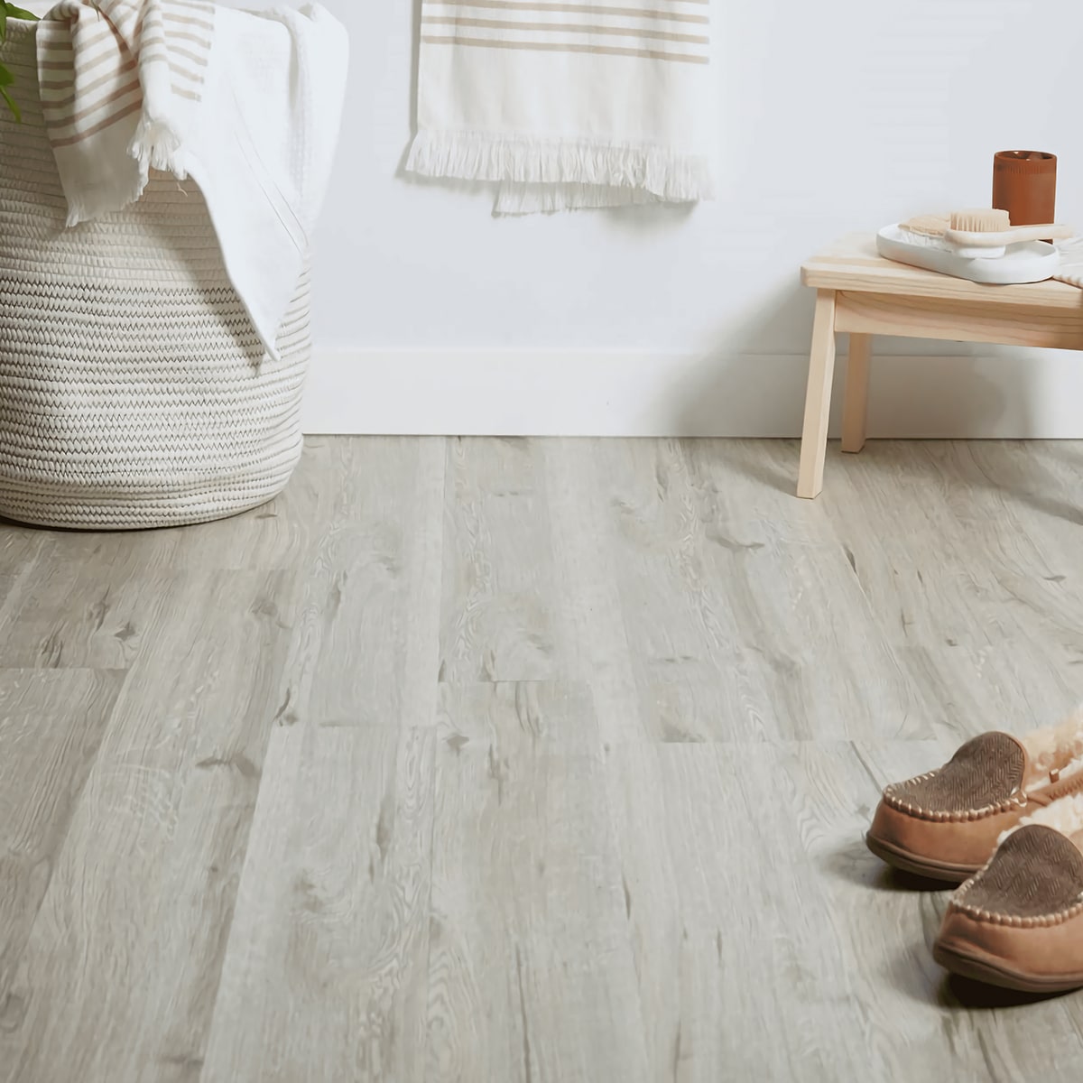 Piso LVT habitación (bedroom)